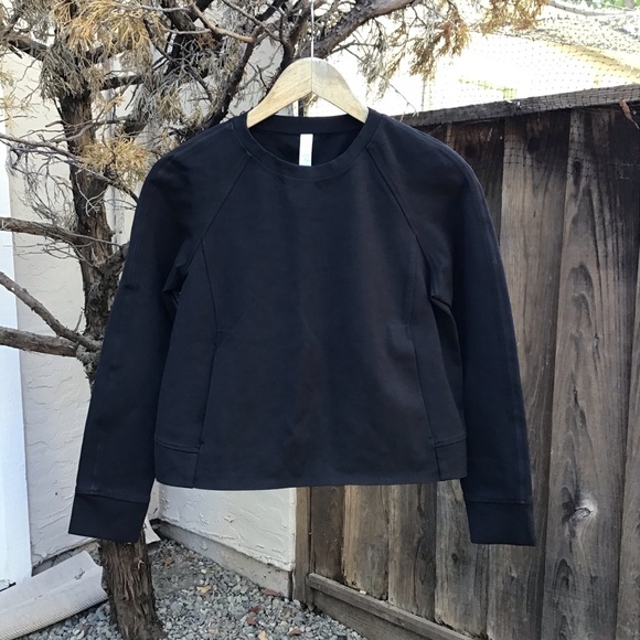 Lululemon athletica crewneck women’s 6 black athletic gym yoga workout active - Picture 1 of 6